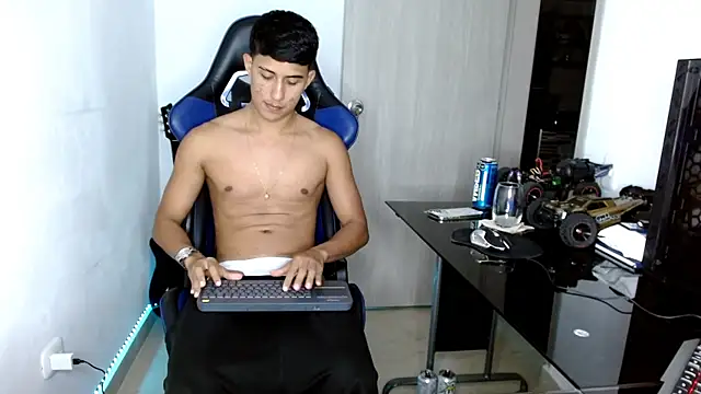 Juan da01 online show from February 2025 12:32:01 AM