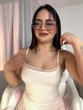 montmariana online show from February 2025 03:56:02 AM