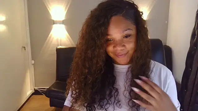 ashley Tompson1 online show from January 2025 12:35:01 PM