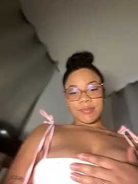 ashley Tompson1 online show from July 2026 11:52:01 AM