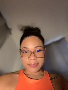 ashley Tompson1 online show from July 2026 12:01:01 PM