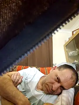 Snapshot of meateater1 chatting on December 2025 06:40:01 AM meateater1 online show from December 2025 06:40:01 AM