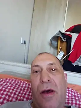 Snapshot of meateater1 chatting on December 2025 11:17:01 AM meateater1 online show from December 2025 11:17:01 AM