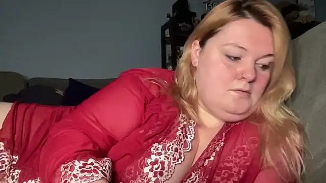 Snapshot of bbw_olive_peach chatting on January 2025 05:12:01 AM bbw olive peach online show from January 2025 05:12:01 AM