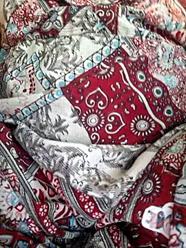 Priya Bong online show from May 2026 08:41:01 AM