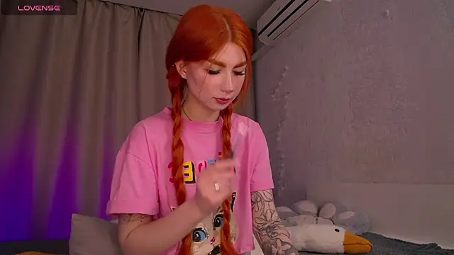 Snapshot of Evaa_Moonn_ chatting on March 2025 12:41:01 AM Evaa Moonn online show from March 2025 12:41:01 AM