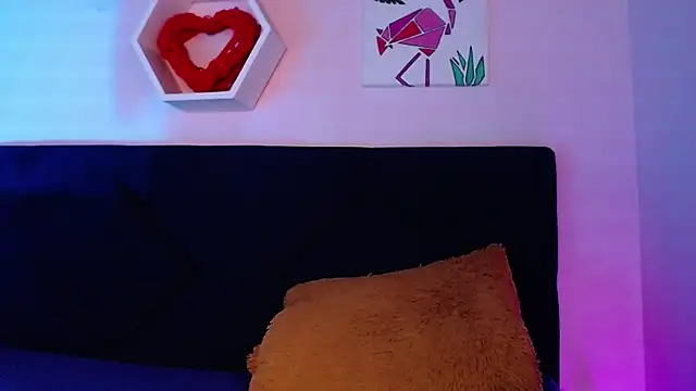 AnnaliOlsenX online show from December 2024 04:14:02 PM