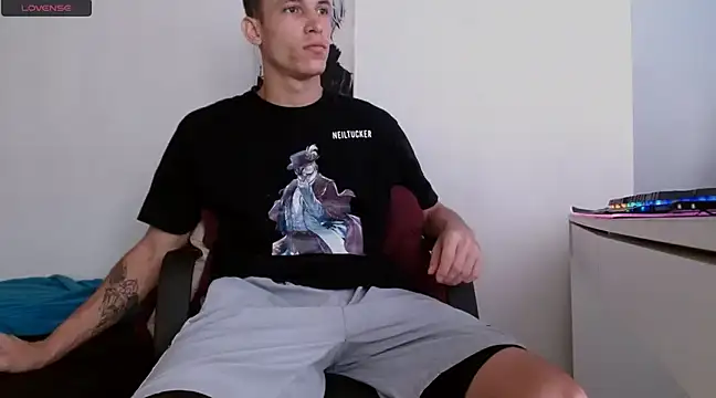 Snapshot of deividcloud36 chatting on February 2025 06:12:01 PM deividcloud36 online show from February 2025 06:12:01 PM