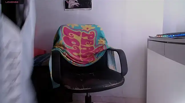 Snapshot of deividcloud36 chatting on February 2025 06:17:02 AM deividcloud36 online show from February 2025 06:17:02 AM