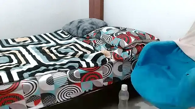 Snapshot of deividcloud36 chatting on October 2025 01:56:02 PM deividcloud36 online show from October 2025 01:56:02 PM