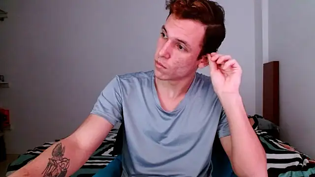 Snapshot of deividcloud36 chatting on October 2025 10:52:01 PM deividcloud36 online show from October 2025 10:52:01 PM