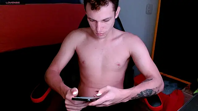 Snapshot of deividcloud36 chatting on January 2026 04:10:01 PM deividcloud36 online show from January 2026 04:10:01 PM