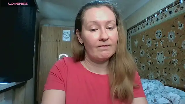 AnnaXLovers online show from April 2026 11:33:02 AM