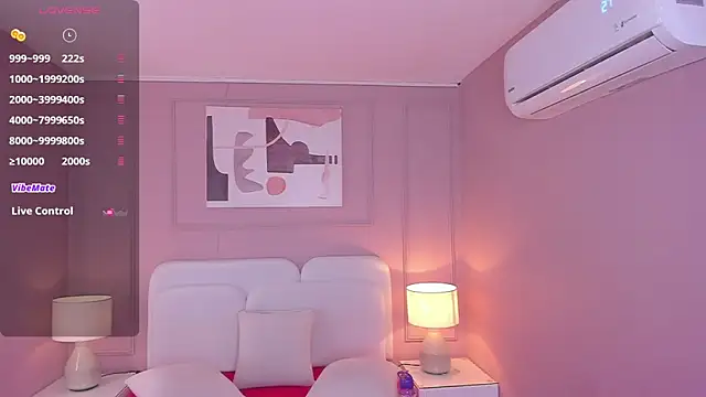 Snapshot of Danee_19_ chatting on January 2026 02:08:01 PM Danee 19 online show from January 2026 02:08:01 PM