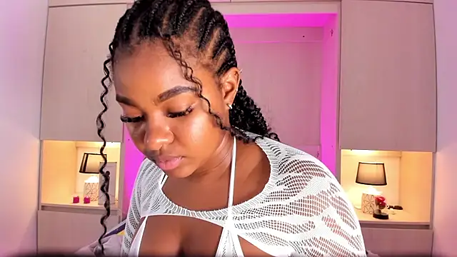 tamaraa smiith online show from January 2025 02:46:01 PM