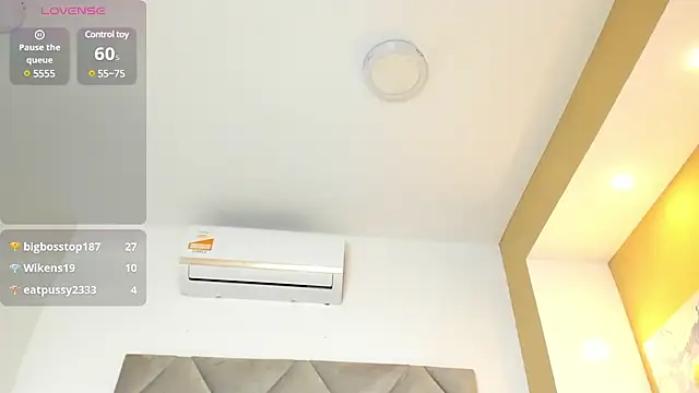 Adelehottman online show from February 2025 08:41:02 PM