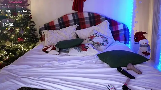 Snapshot of Aisha_Riley chatting on January 2025 06:15:01 PM Aisha Riley online show from January 2025 06:15:01 PM