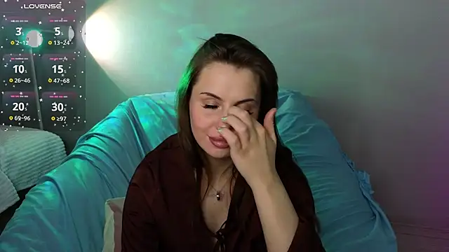 Snapshot of Aisha_Riley chatting on September 2025 03:23:01 PM Aisha Riley online show from September 2025 03:23:01 PM