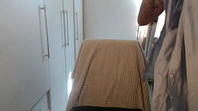 Davinja online show from April 2026 09:03:01 AM
