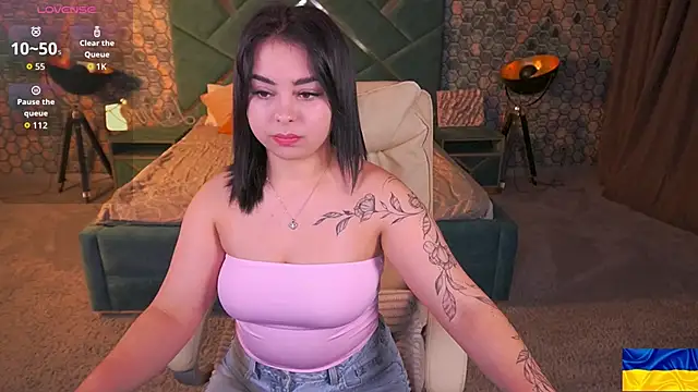 SusieWood online show from March 2026 09:10:01 PM