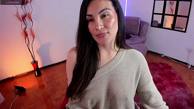 Snapshot of Elizabeth_taylor_b chatting on January 2025 10:58:02 PM Elizabeth taylor b online show from January 2025 10:58:02 PM