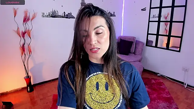 Snapshot of Elizabeth_taylor_b chatting on February 2025 04:26:02 PM Elizabeth taylor b online show from February 2025 04:26:02 PM