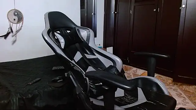 aaron blug online show from January 2025 02:04:02 AM