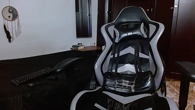 aaron blug online show from February 2025 07:02:01 AM