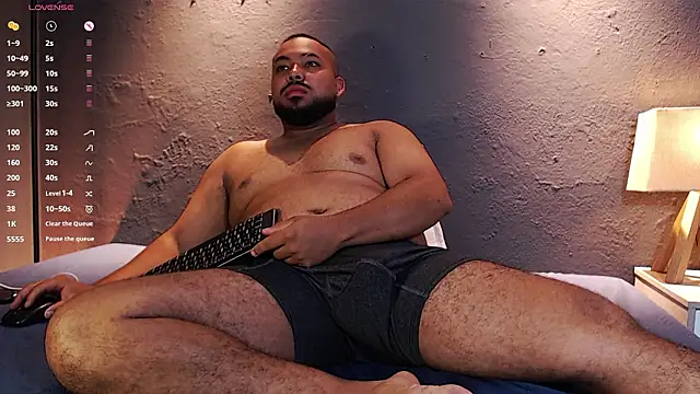 DilanJonnes  online show from February 2026 05:19:02 PM