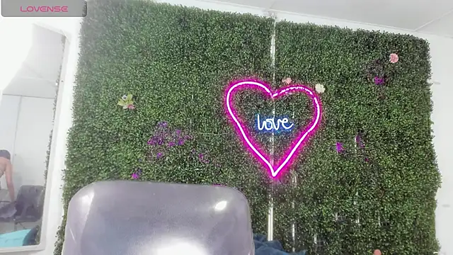 emy 0 online show from February 2026 07:30:02 PM