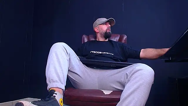 JackEthann online show from October 2025 05:16:02 AM