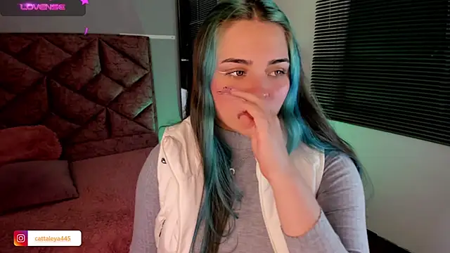 Snapshot of cattaleya___ chatting on January 2025 04:08:02 AM cattaleya online show from January 2025 04:08:02 AM