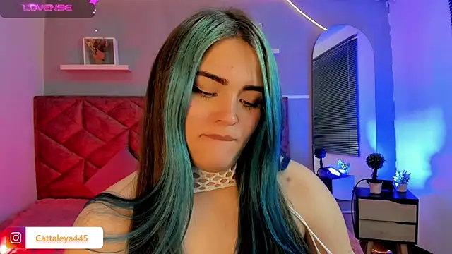 Snapshot of cattaleya___ chatting on February 2025 06:59:02 AM cattaleya online show from February 2025 06:59:02 AM