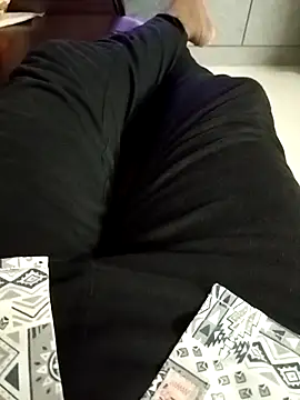 Snapshot of You_are__mine_ chatting on October 2025 01:44:01 PM You are mine online show from October 2025 01:44:01 PM