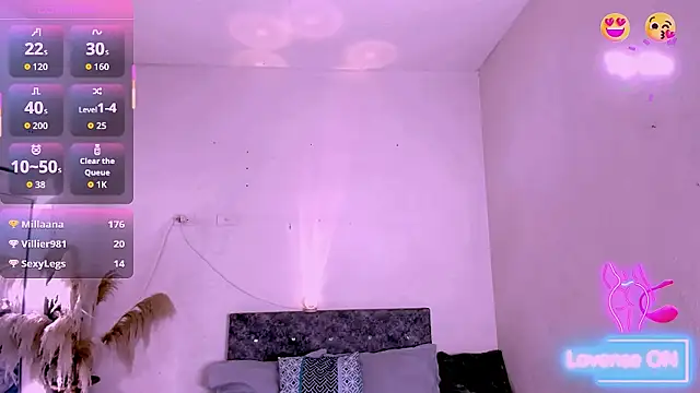 Snapshot of carolinemiller7 chatting on March 2026 09:51:01 PM carolinemiller7 online show from March 2026 09:51:01 PM