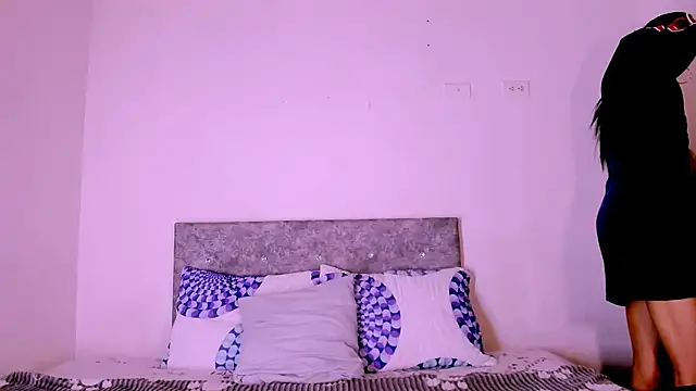 carolinemiller7 online show from May 2026 08:55:01 AM