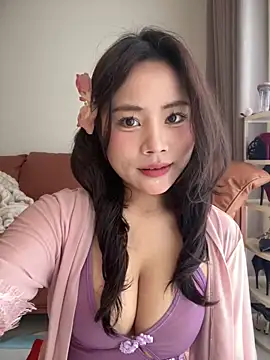 Snapshot of Hot_Mm chatting on March 2025 08:40:02 AM Hot Mm online show from March 2025 08:40:02 AM