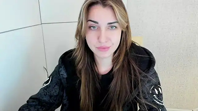 Summmmersky online show from January 2025 11:52:01 AM