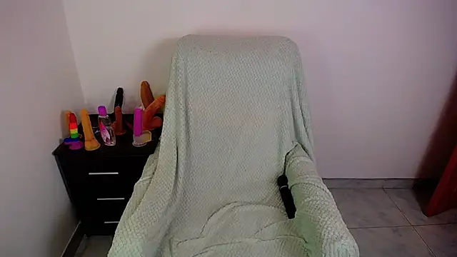 hot girl01 hanna online show from September 2025 10:12:01 PM