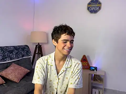 MyLatinHotBoys online show from January 2025 08:31:02 PM