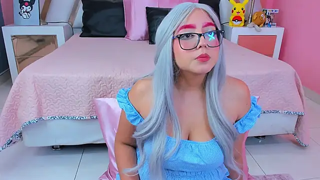 Snapshot of AnngelaSkye chatting on January 2025 10:00:02 AM AnngelaSkye online show from January 2025 10:00:02 AM