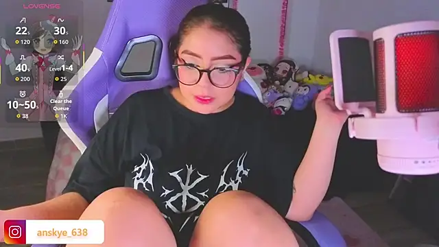 AnngelaSkye online show from April 2026 07:35:01 AM