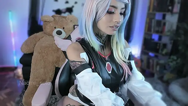 Naomii Soto online show from February 2026 09:00:01 PM