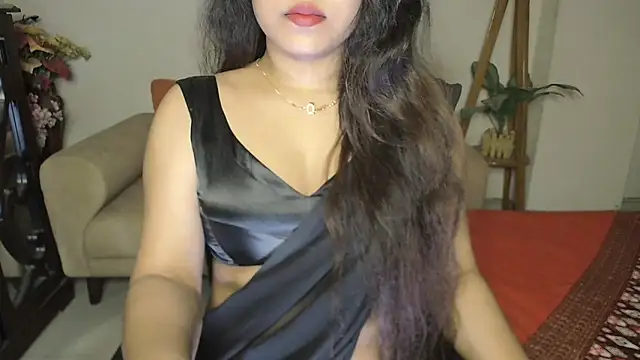 Most-Beautiful-Queen online show from December 2024 06:26:01 PM