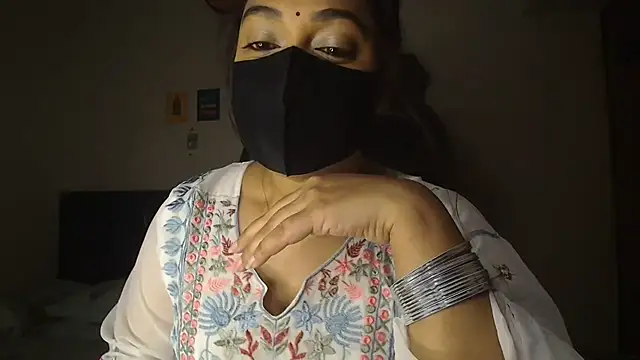 Most-Beautiful-Queen online show from June 2026 07:19:01 PM