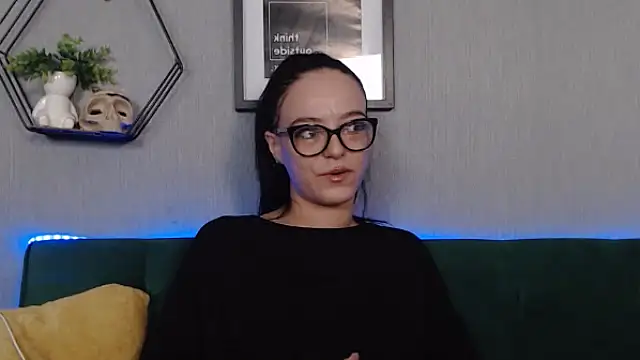 Snapshot of IzabelllNoir chatting on January 2025 12:14:01 PM IzabelllNoir online show from January 2025 12:14:01 PM