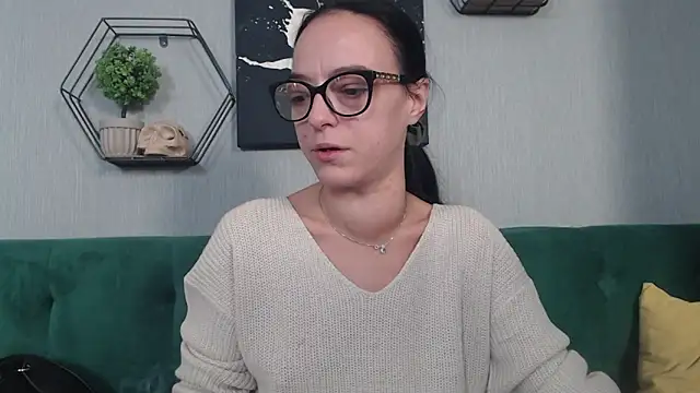 Snapshot of IzabelllNoir chatting on October 2025 07:16:01 AM IzabelllNoir online show from October 2025 07:16:01 AM