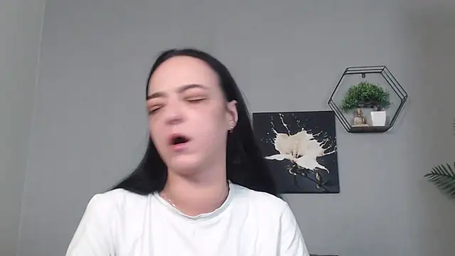 IzabelllNoir online show from March 2026 05:02:02 AM