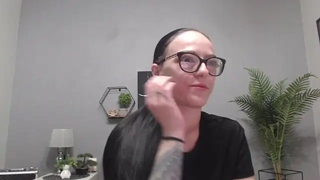 IzabelllNoir online show from May 2026 05:36:01 AM
