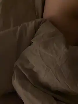 Snapshot of CoupleHot_X chatting on February 2026 09:33:01 PM CoupleHot X online show from February 2026 09:33:01 PM